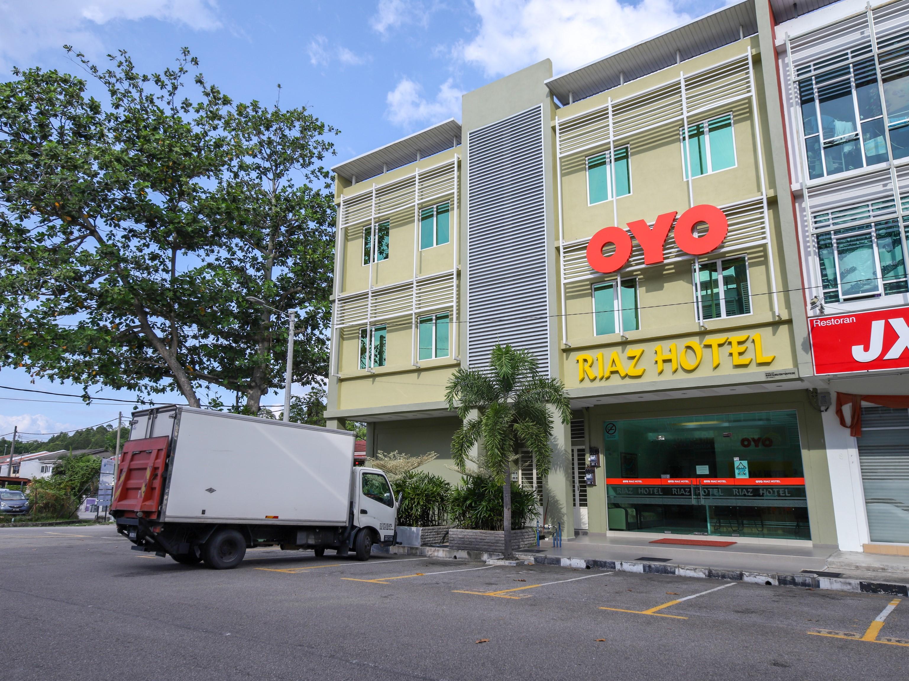 Oyo89839里亚兹酒店 Malacca 外观 照片