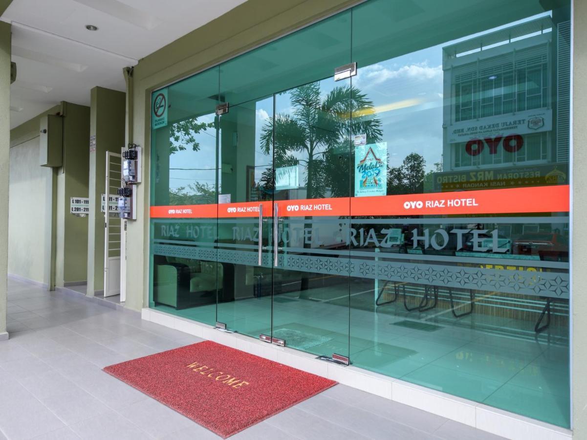 Oyo89839里亚兹酒店 Malacca 外观 照片